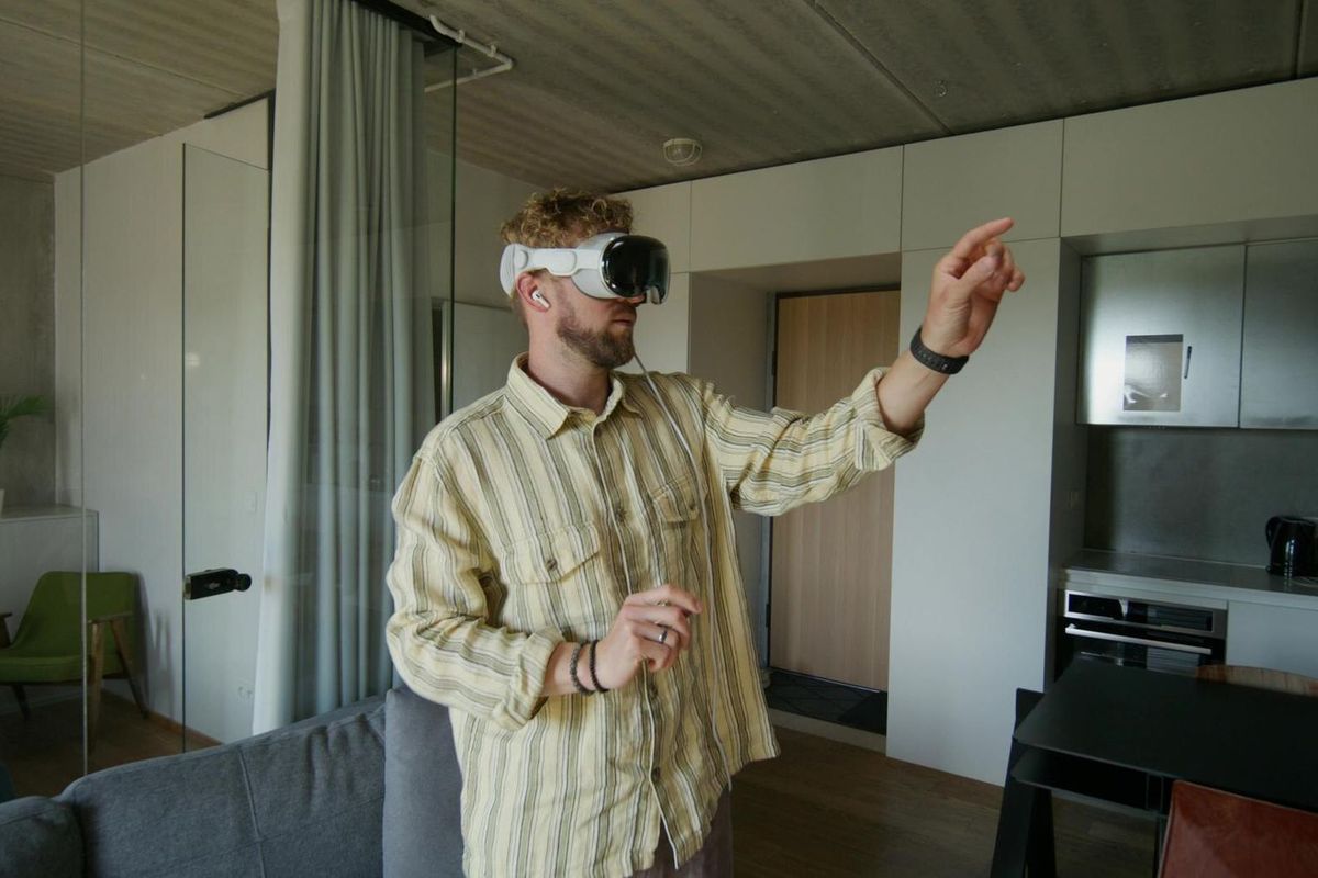 A man in a virtual reality headset